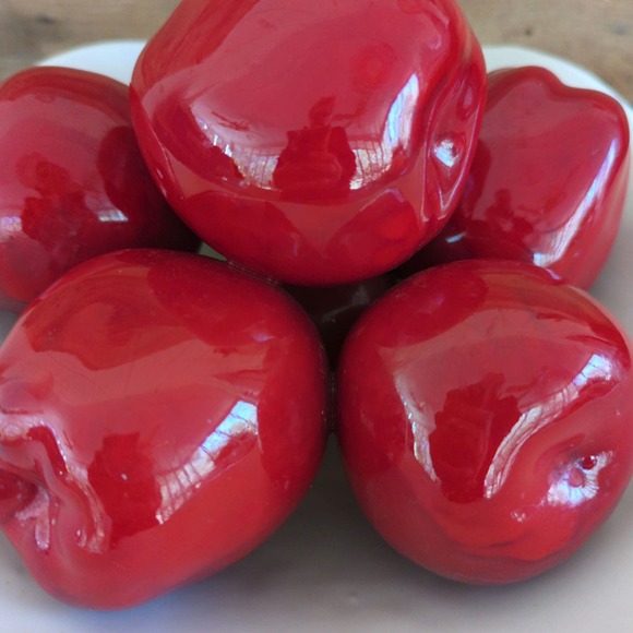 Vintage White Ceramic Bowl with Red Apples - Picture 7 of 11